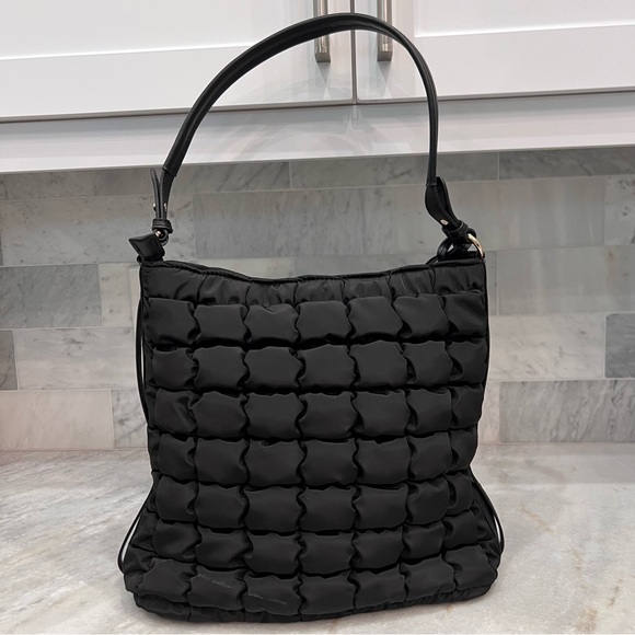 Saint + Sofia Black Quilted Bag with Pouch Set - Picture 5 of 16